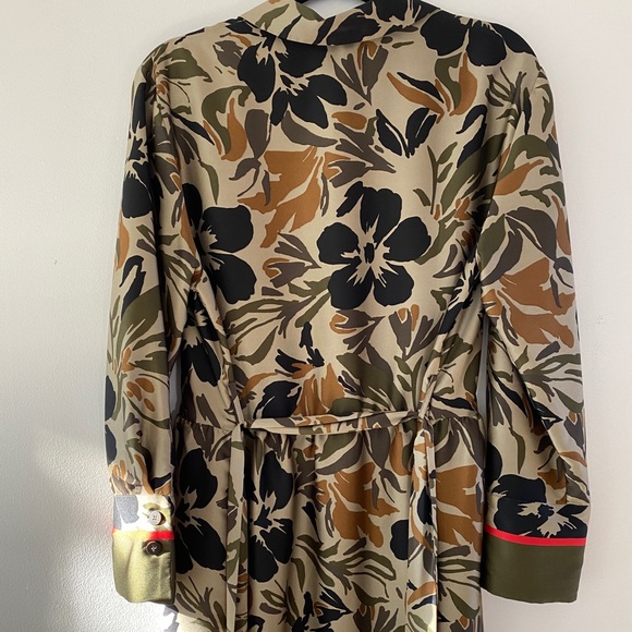 Never worn Zara leaf cameo dress - Picture 3 of 7